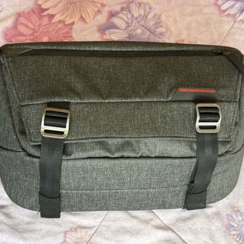 二手 接近全新 Peak Design Everyday Sling 10L version 1 攝影多功能斜揹袋
