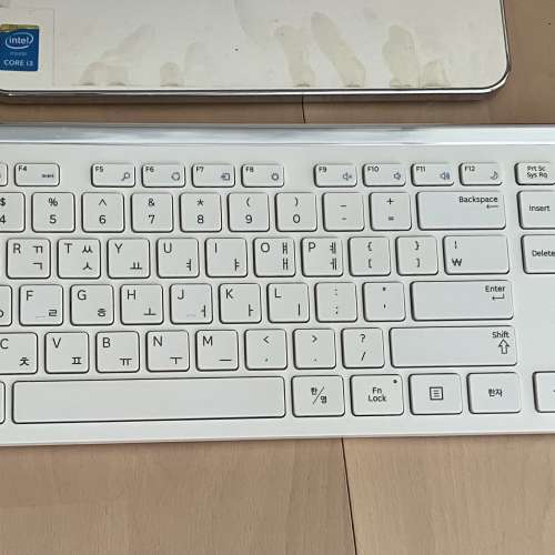 Samsung All in One PC (AIO 電腦）all-in-one computer