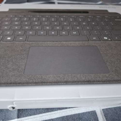 全新未開封Microsoft surface pro keyboard with slim pen
