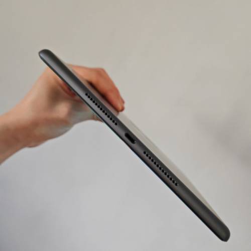 100%新 極新淨 無崩無花 純原裝 無維修過 超多禮物 蘋果 Apple iPad 8 香港行貨 128GB