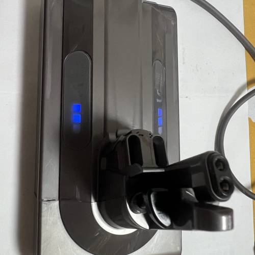dyson   v10 電池
