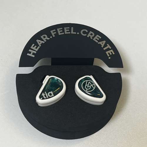 64 Audio fourte blanc