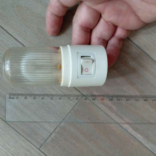 插電式小夜燈兩個