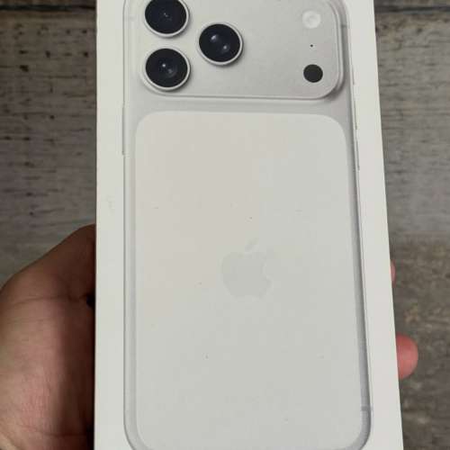 IPHONE 17 PRO MAX