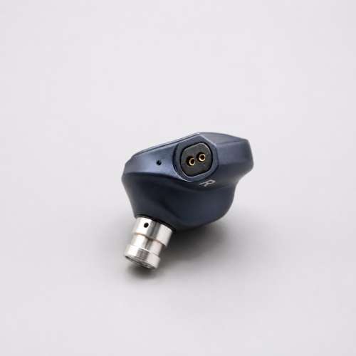 **NEW ** FAudio DarkSky 淨耳機一對 IEM