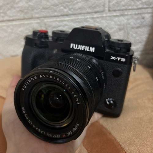 X-T3 body Fujinon XF18-55mm