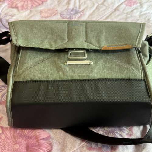 二手Peak Design Everyday Messenger Bag v1 &ndash; 13&rdquo;相機攝影多功能袋