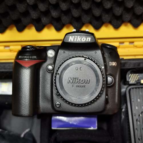 Nikon D90 機身 + 原廠電池直倒 配 Nikon AFS 16-85mm VR