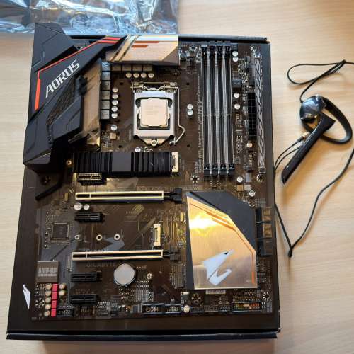 H370 AORUS GAMING 3 WIFI + i7 8700