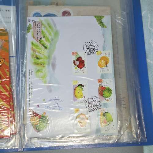 紀念郵票小冊子及特別郵票套摺