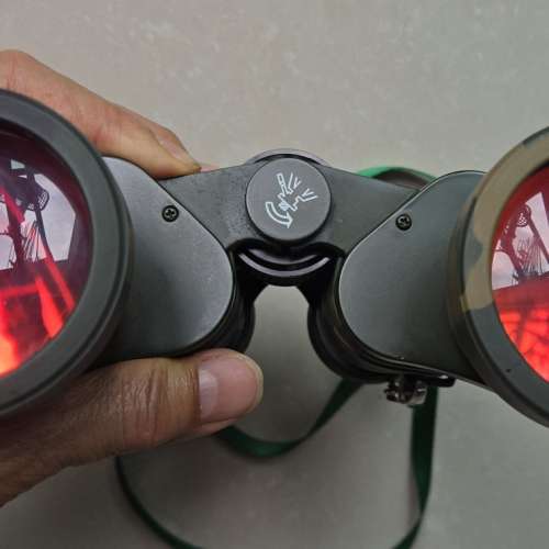 德國 名牌 望遠鏡，Binoculars, 新淨企理，功能正常，望得好遠，視野廣闊,  適合 追...