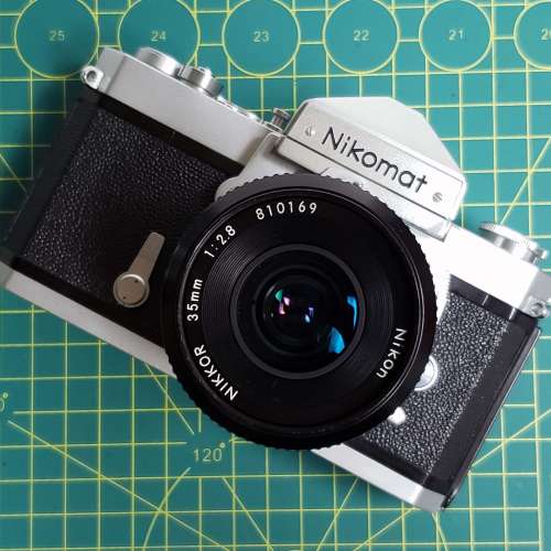 Nikon Nikomat FTN + Nikon 35mm f2.8 non ai