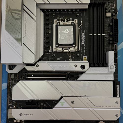 ROG STRIX X670E-A GAMING WIFI 主機板