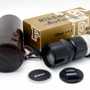 Nikon 300mm f4.5 Nikkor-P 連原盒