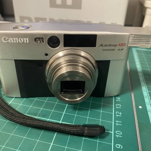 Canon Autoboy 120 可變焦＋自動對焦菲林相機/底片相機 自動對焦/自動過片回卷/放大...