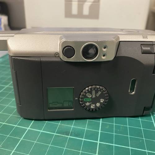 Canon Autoboy 120 可變焦＋自動對焦菲林相機/底片相機 自動對焦/自動過片回卷/放大...