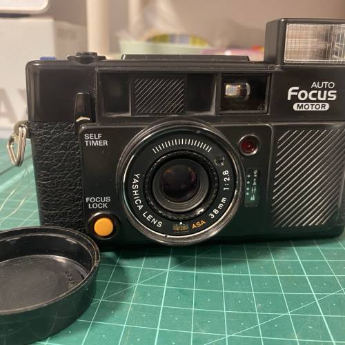 Yashica Auto Focus Motor Film Camera 全自動對焦菲林相機 附送原裝皮袋