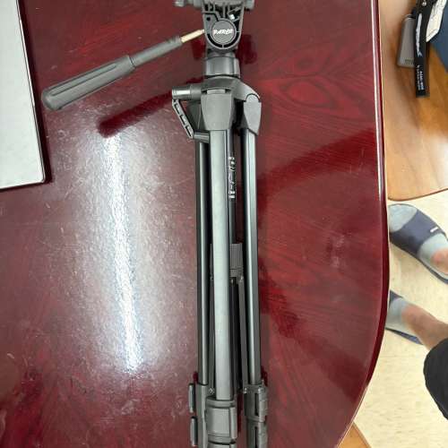 黑色相機鋁合金三腳架