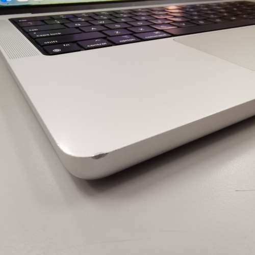 Apple MacBook Pro 14-inch M2 Pro 16GB Ram 512GB SSD
