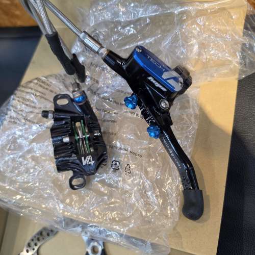 Hope v4 油制brakes 前後一套 連原裝碟