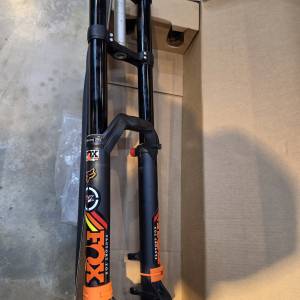 新淨 Fox 40  Elite 全黑版孖膊頭叉 27.5&ldquo;頭 fork