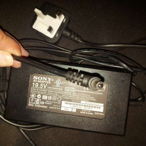 Sony 電視機 輸出19.5V 6.2A 電源供應器19.5V AC 變壓器