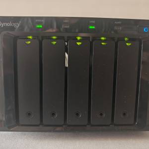 Synology DS1512+ NAS