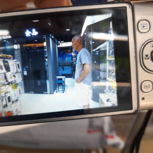 （ 最後一個超筍價相機在店 ! ) Canon 銀色 Poweshot S100 Digital Camera ( 芒有花...