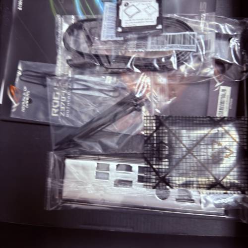 Asus ROG Z370G 主板 全新行貨未使用