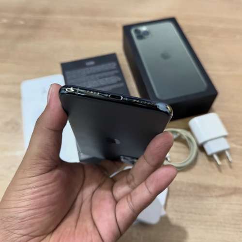 Apple iPhone 11 Pro Max 256GB Midnight Green [Refur] - Excellent