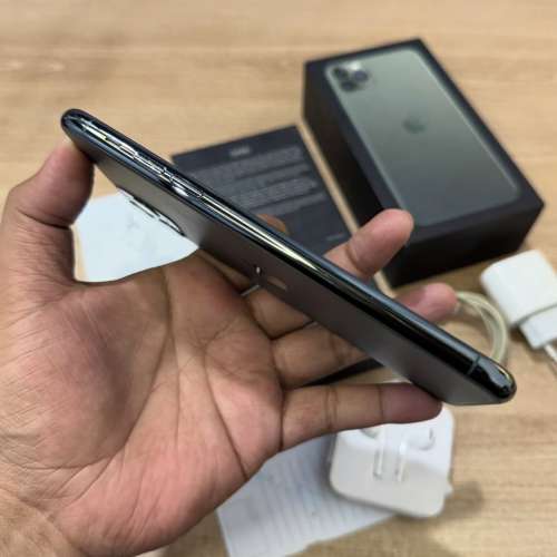 Apple iPhone 11 Pro Max 256GB Midnight Green [Refur] - Excellent