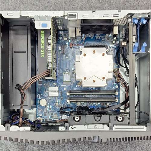 Dell G5 5090 i7 9700k 16GB DDR4 512GB Nvme SSD Nvidia GTX 1660ti GPU
