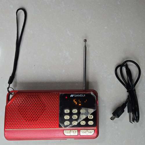 Sansui 山水 便攜式 多功能 FM 收音機, SD card 播放器 電筒 Radio MP3 Player
