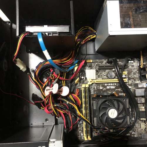 出售： AMD A8 8650 3.2 GHz