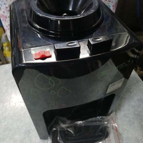 9成新Watsons屈臣氏温熱迷你蒸溜水機