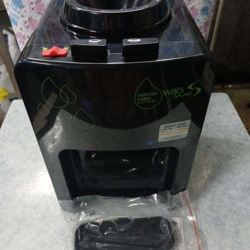 9成新Watsons屈臣氏温熱迷你蒸溜水機