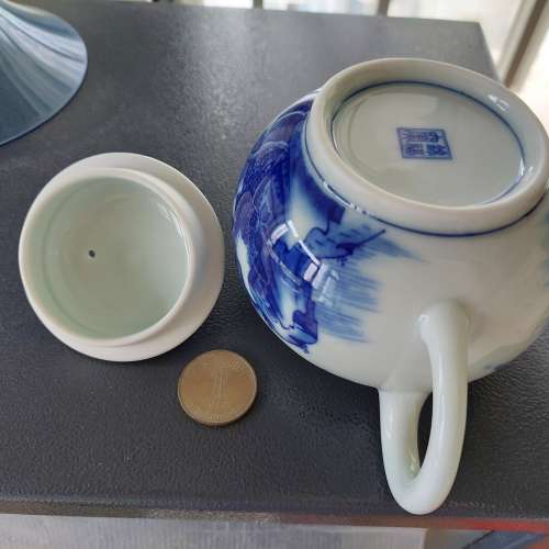 瓷茶壺