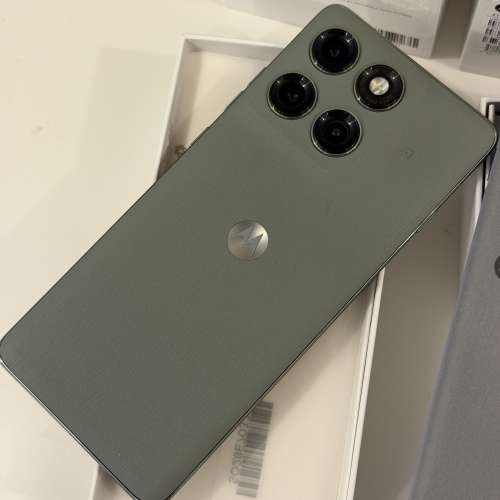 新品日版 motorola 60 pro 256gb 3色 日本直送 有case附送