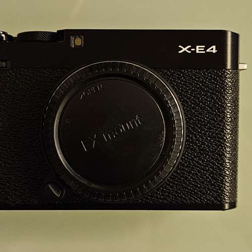 Fujifilm XE4 black