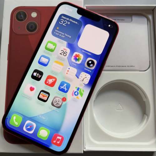 Apple iPhone 13 - 128 GB - (PRODUCT)RED (Unlocked)