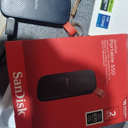 出售SanDisk SSD 2TB