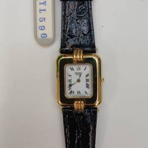 罕有全新 Seiko Cartier Tank Design Mid-Size Quartz Watch