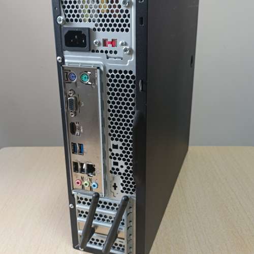 電腦組合 i5 7500,16G ram,500G SSD,1TB HD,DVDRW, WIFI,BT,Win11