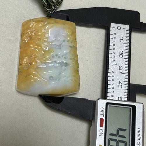 翡翠山水玉吊墜