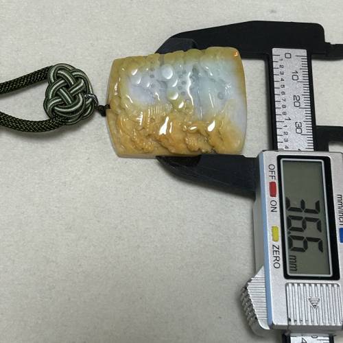 翡翠山水玉吊墜