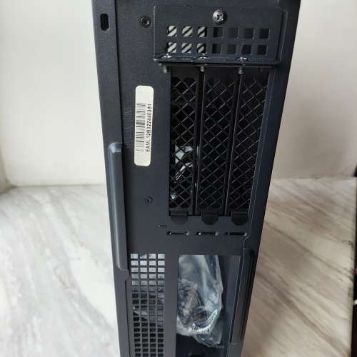 SilverStone MILO 12  直立超薄ITX機箱