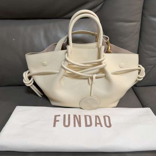 泰國小眾品牌 FUNDAO 米白色shoulder bag