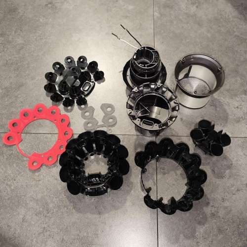 Dyson V10 Vacuum Cleaner in good condition
