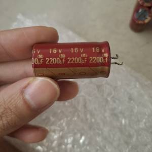 已停產 Elna Cerafine 電容