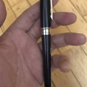 【經典精品】S.T. Dupont 都彭 Line D 經典黑色漆藝銀夾鋼筆 (法製正品/商務收藏)$800
